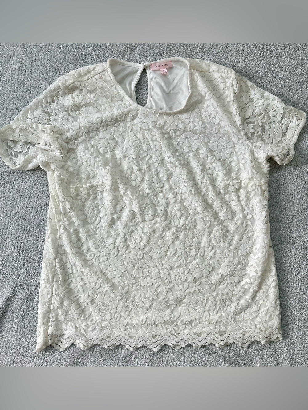 Teddi Rose White Floral Lace Short Sleeve Top